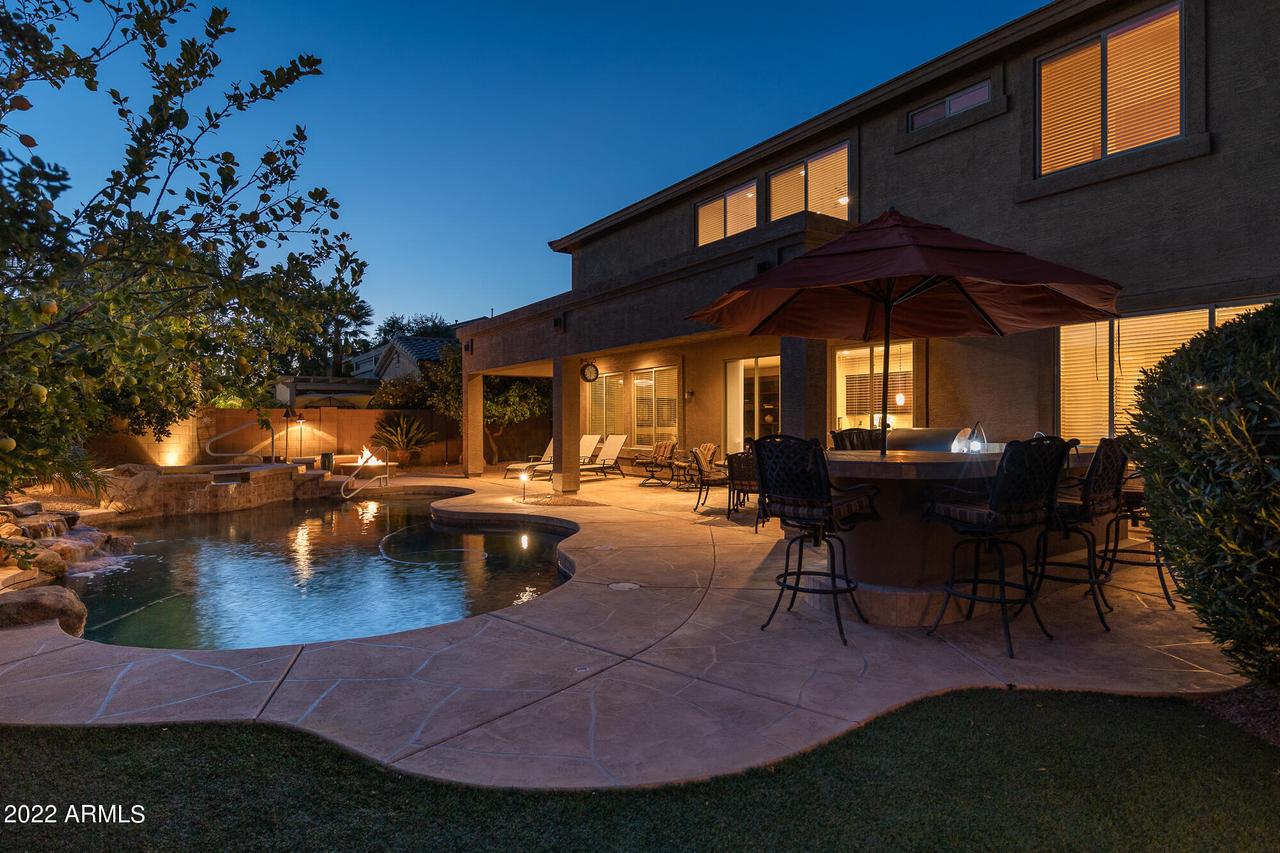 265 W Blue Lagoon Dr., Casa Grande, AZ 85122