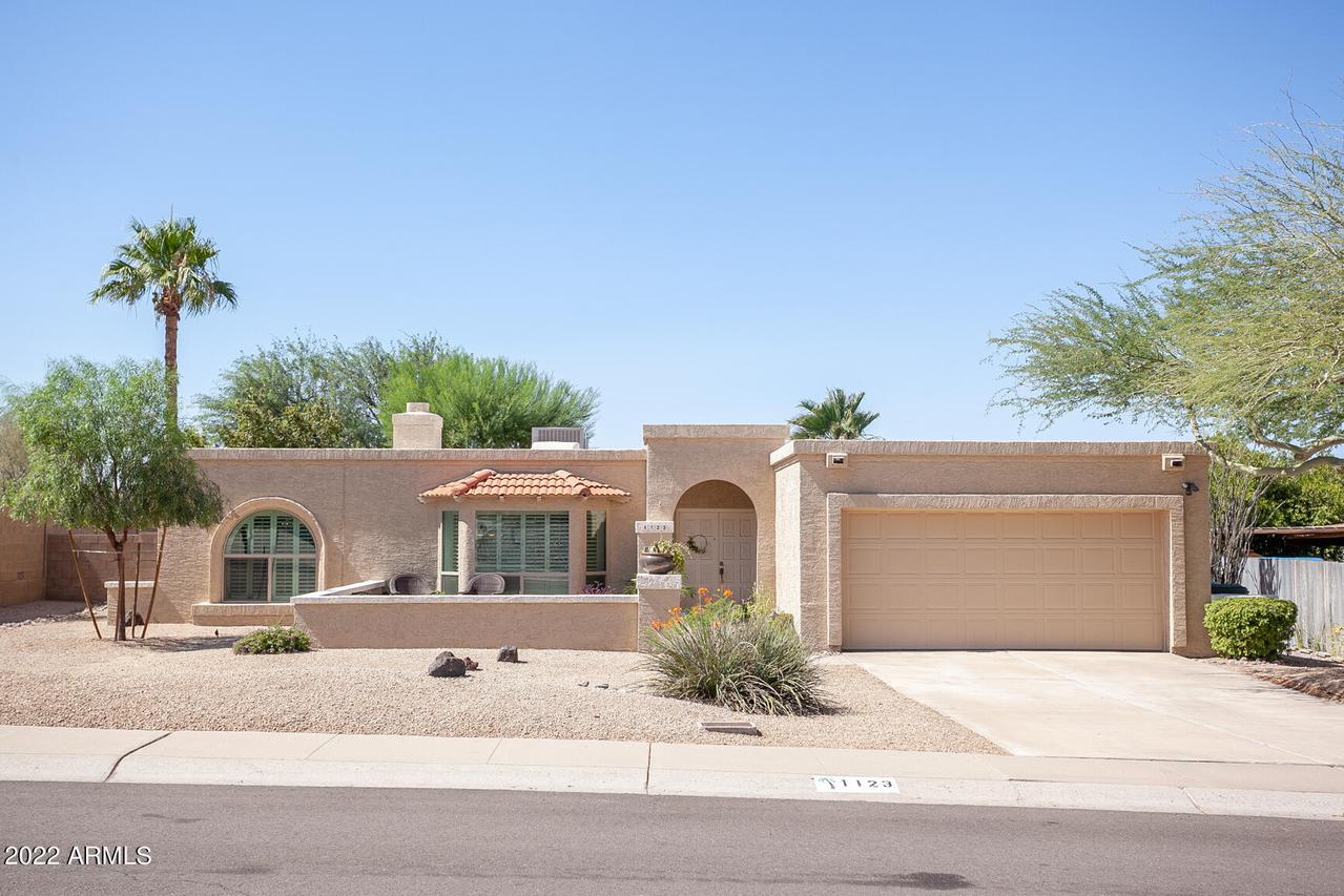 1123 E Rowlands Ln., Phoenix, AZ 85022