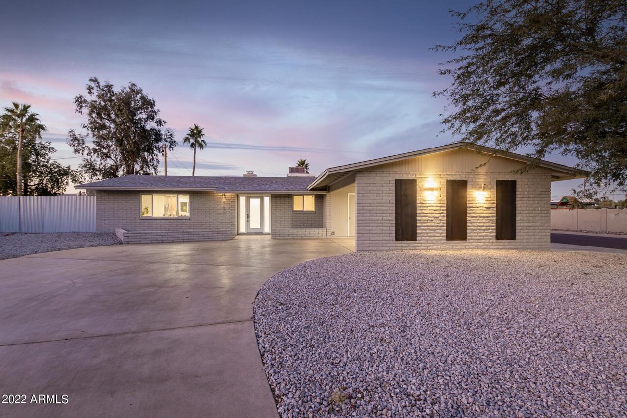 9630 N 34th Pl., Phoenix, AZ 85028