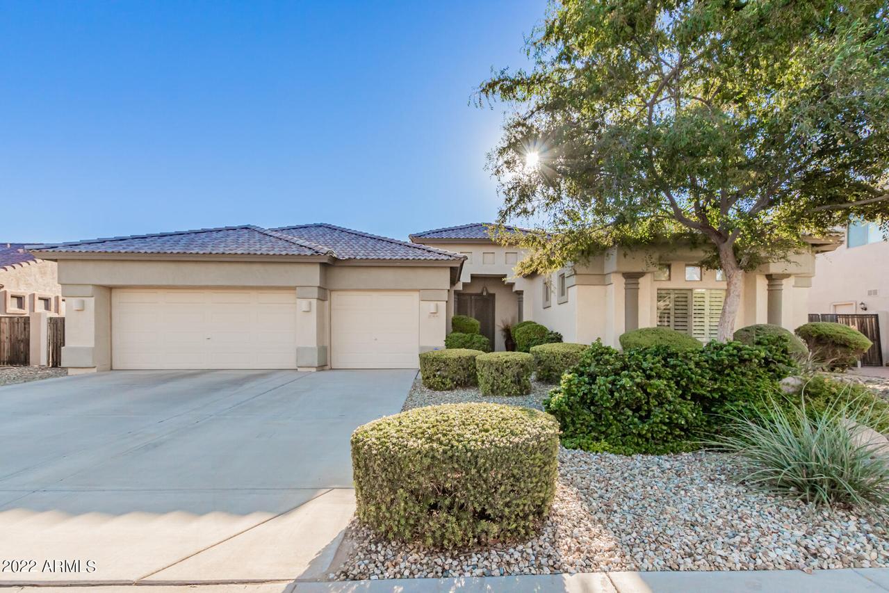 14041 W La Reata Ave., Goodyear, AZ 85338