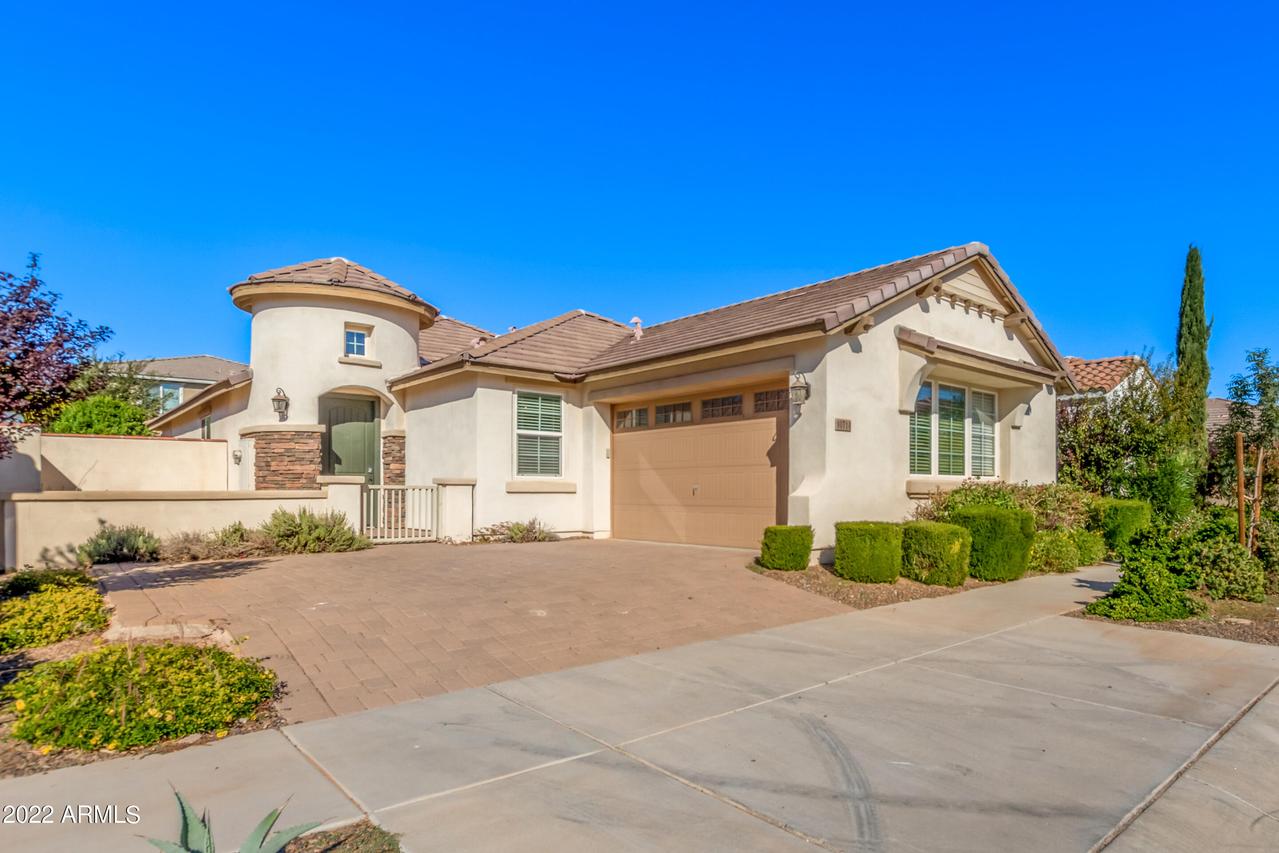 10714 E Lincoln Ave., Mesa, AZ 85212