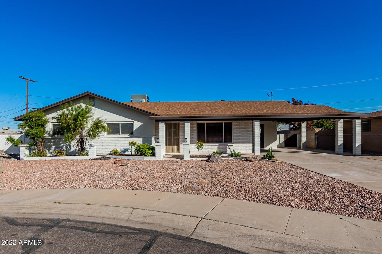 1025 N Los Olivos Dr., Goodyear, AZ 85338