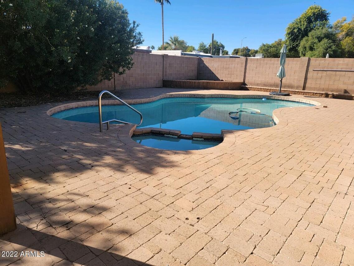 3615 E Charter Oak Rd., Phoenix, AZ 85032