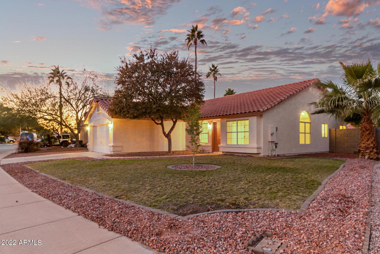 5882 W Mercury Way, Chandler, AZ 85226