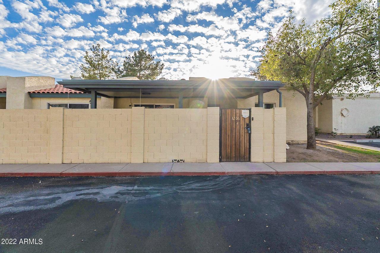 3206 W Loma Ln. #4, Phoenix, AZ 85051