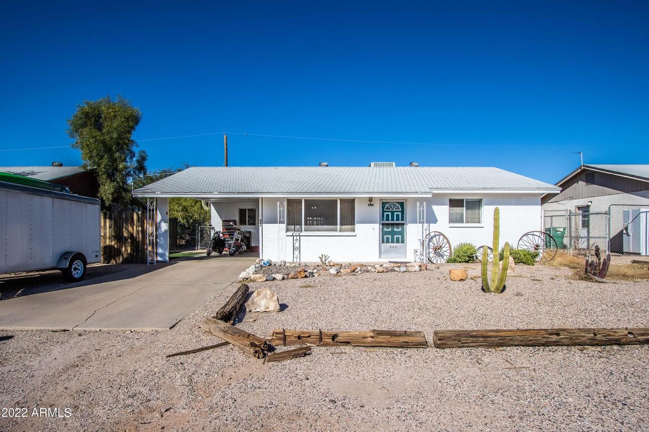 244 W 17th Ave., Apache Junction, AZ 85220
