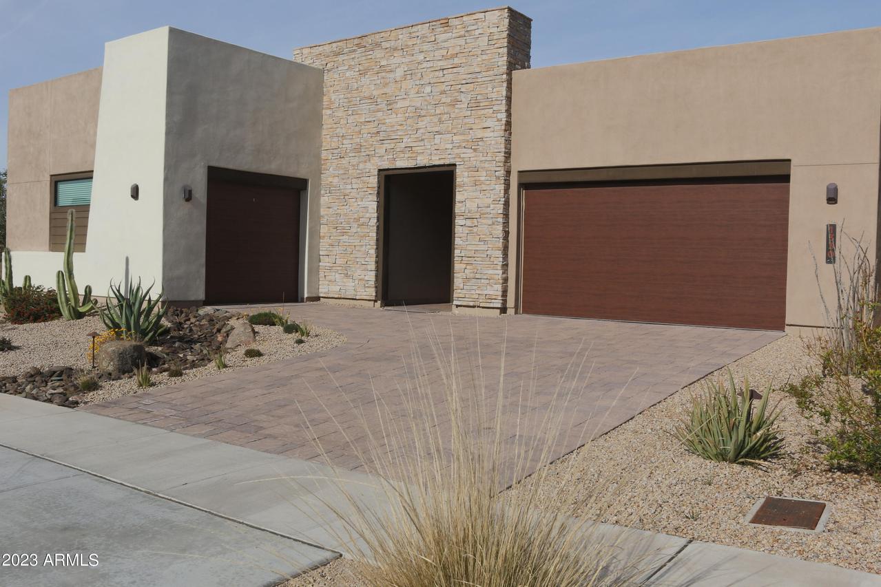 1330 E Monte Way, Phoenix, AZ 85042