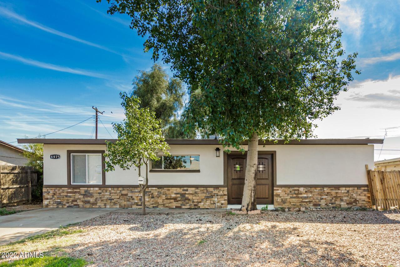 6975 W Wolf St., Phoenix, AZ 85033