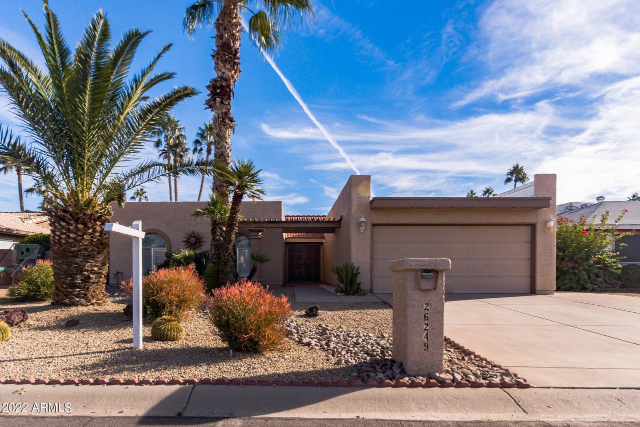 26249 S Brentwood Dr., Sun Lakes, AZ 85248