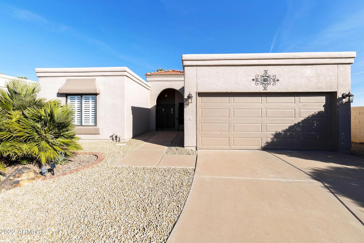 26633 S Branchwood Ct., Sun Lakes, AZ 85248