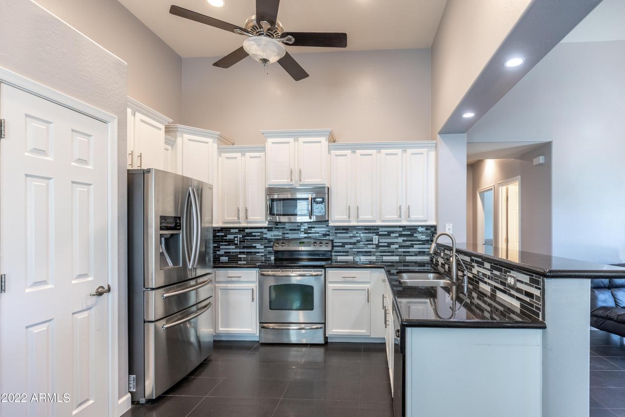 3916 E Branham Ln., Phoenix, AZ 85042