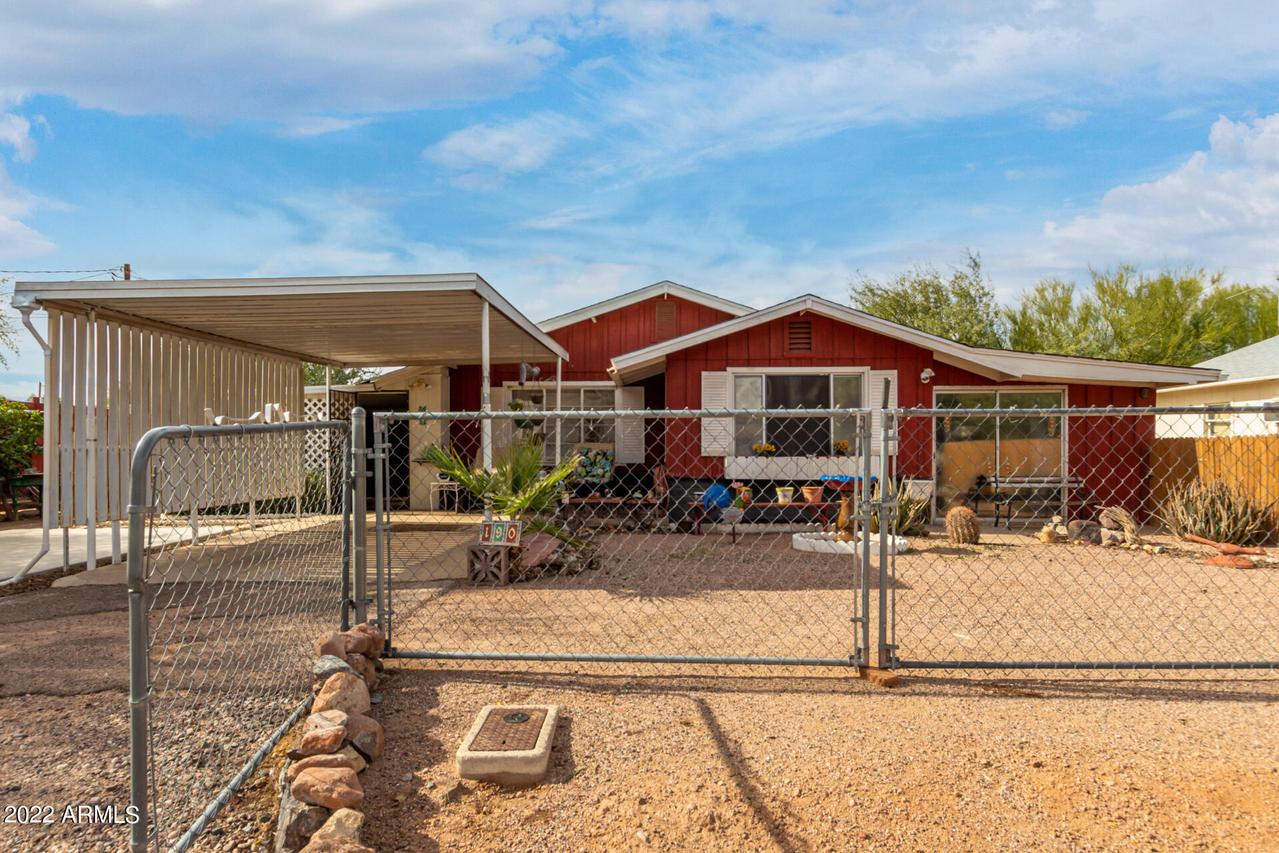 190 S Ocotillo Dr., Apache Junction, AZ 85120