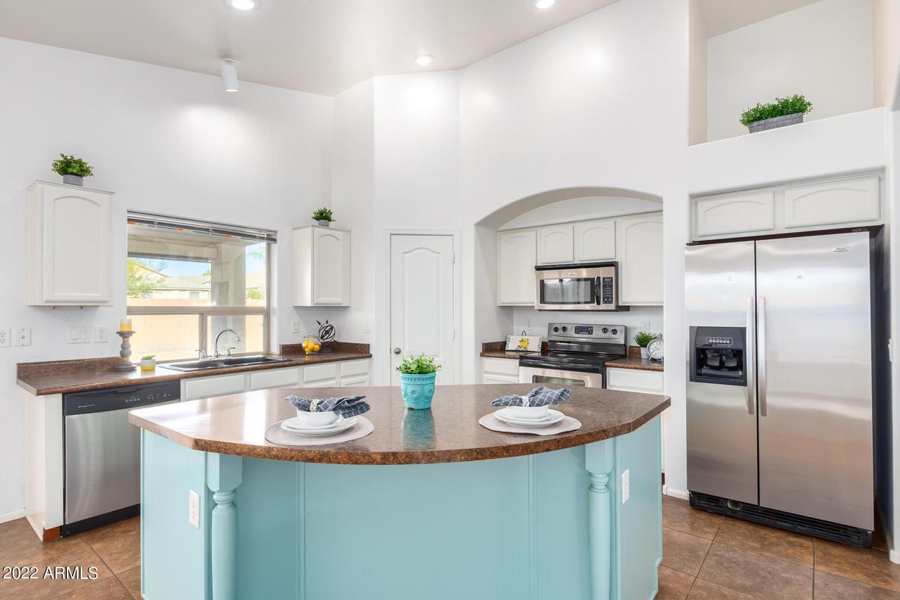 4132 E Amarillo Dr., San Tan Valley, AZ 85140