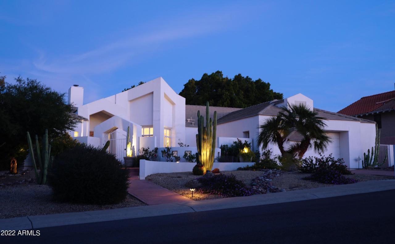 15235 N 10th St., Phoenix, AZ 85022