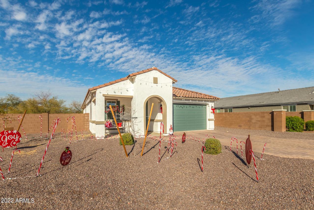 8450 W Medlock Dr., Glendale, AZ 85305