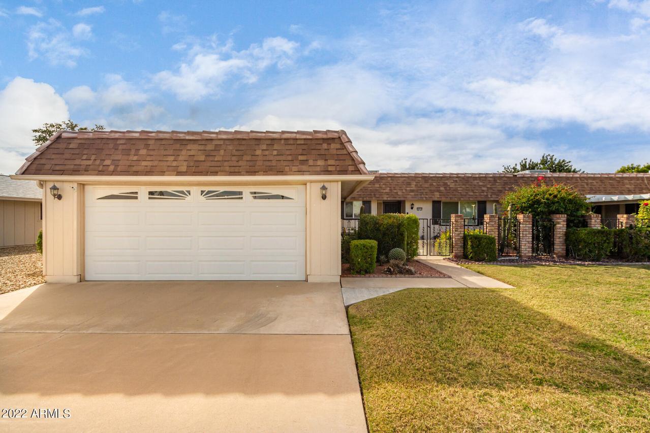 10313 W Bright Angel Cir., Sun City, AZ 85351