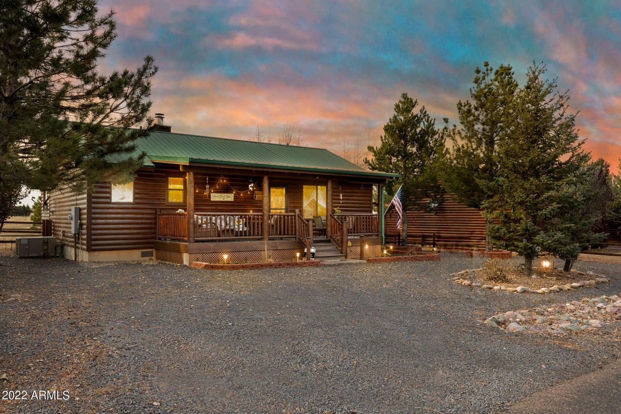 2654 Palomino Tr., Overgaard, AZ 85933
