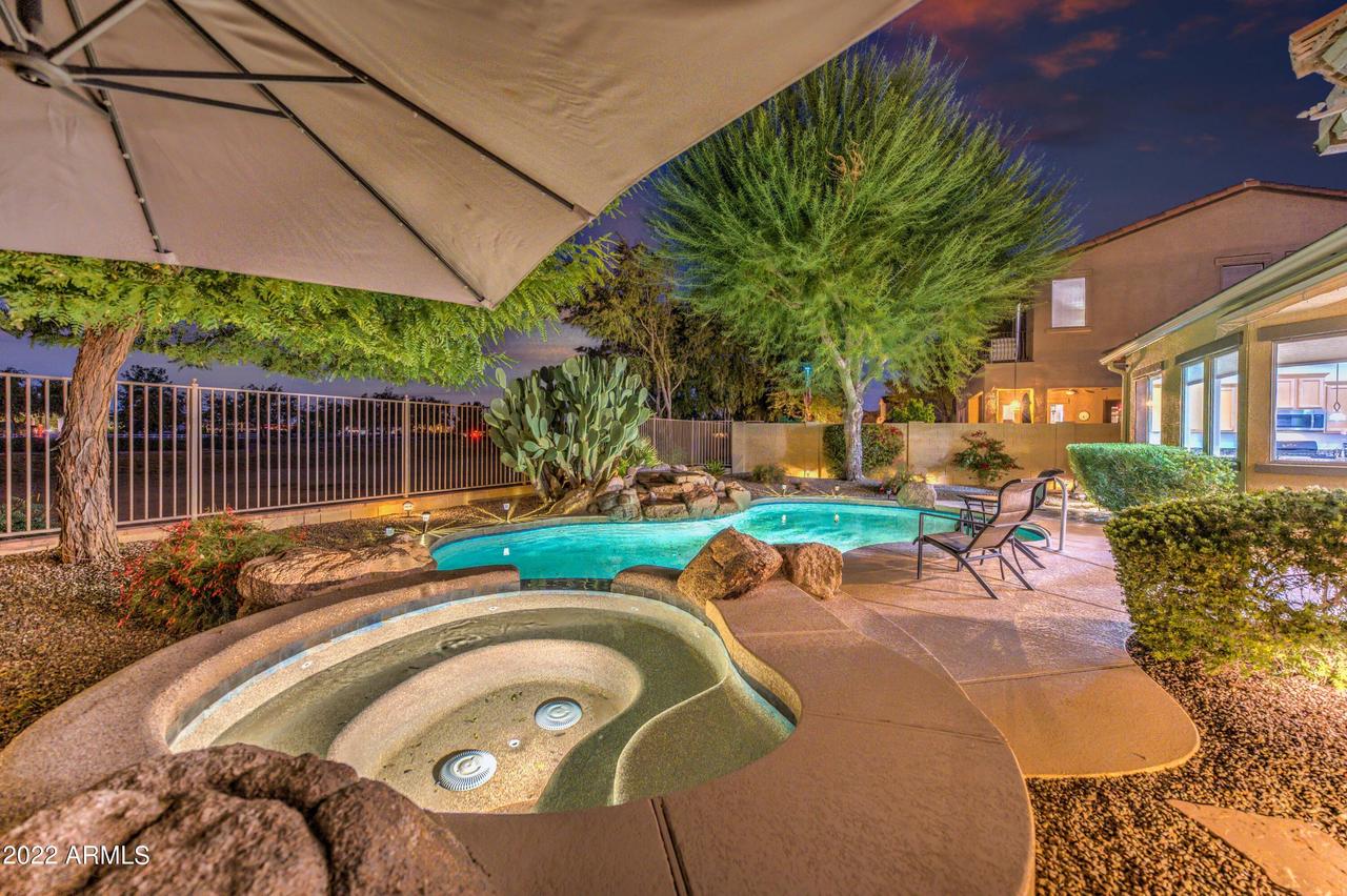 2942 S Colonial St., Gilbert, AZ 85296