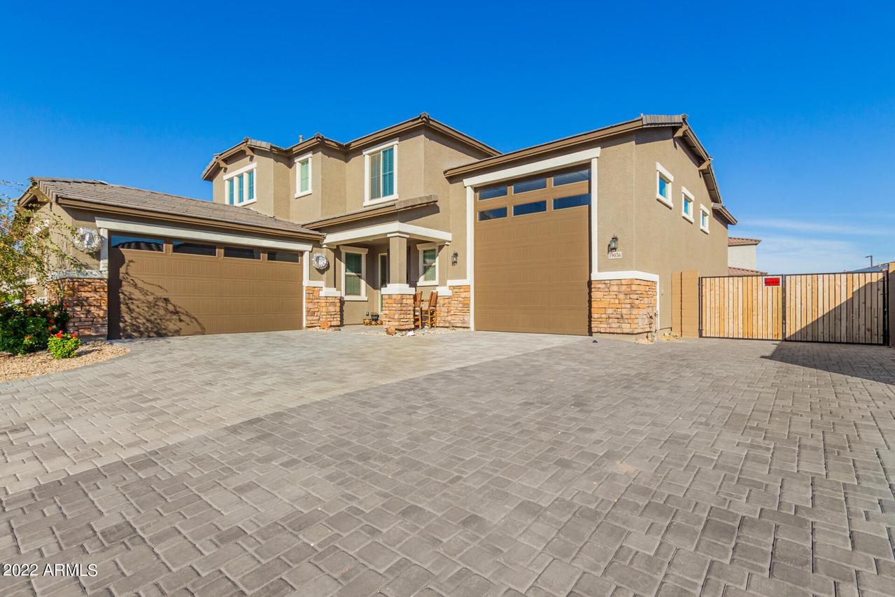 19036 W Mercer Ln., Surprise, AZ 85388