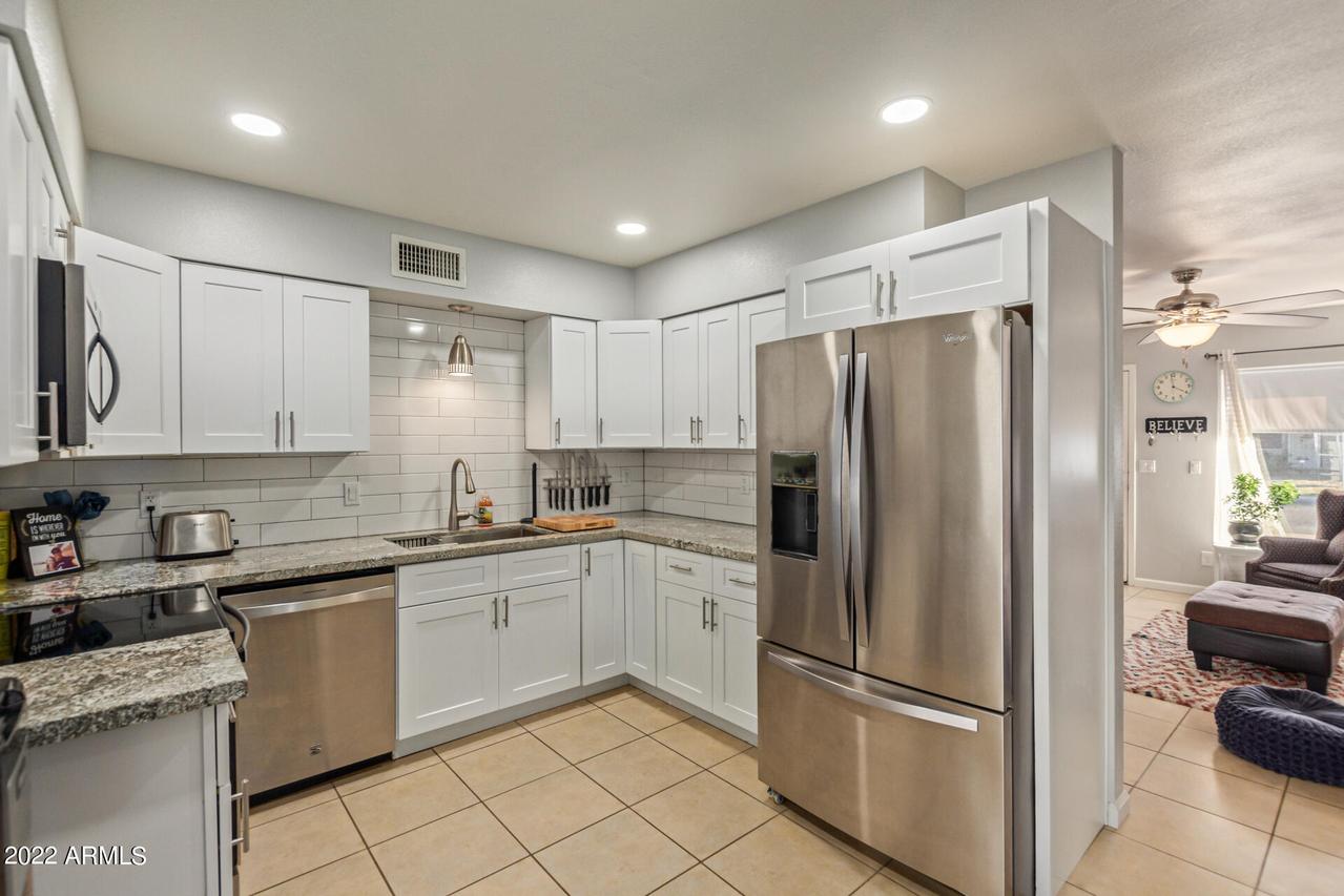 6154 W Mckinley St., Phoenix, AZ 85043