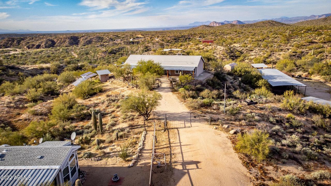 39196 E Snaffle Bit Ln., Florence, AZ 85132