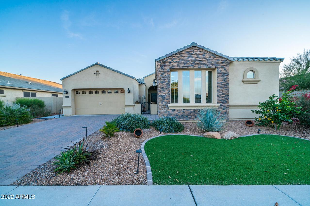 225 E Mead Dr., Chandler, AZ 85249