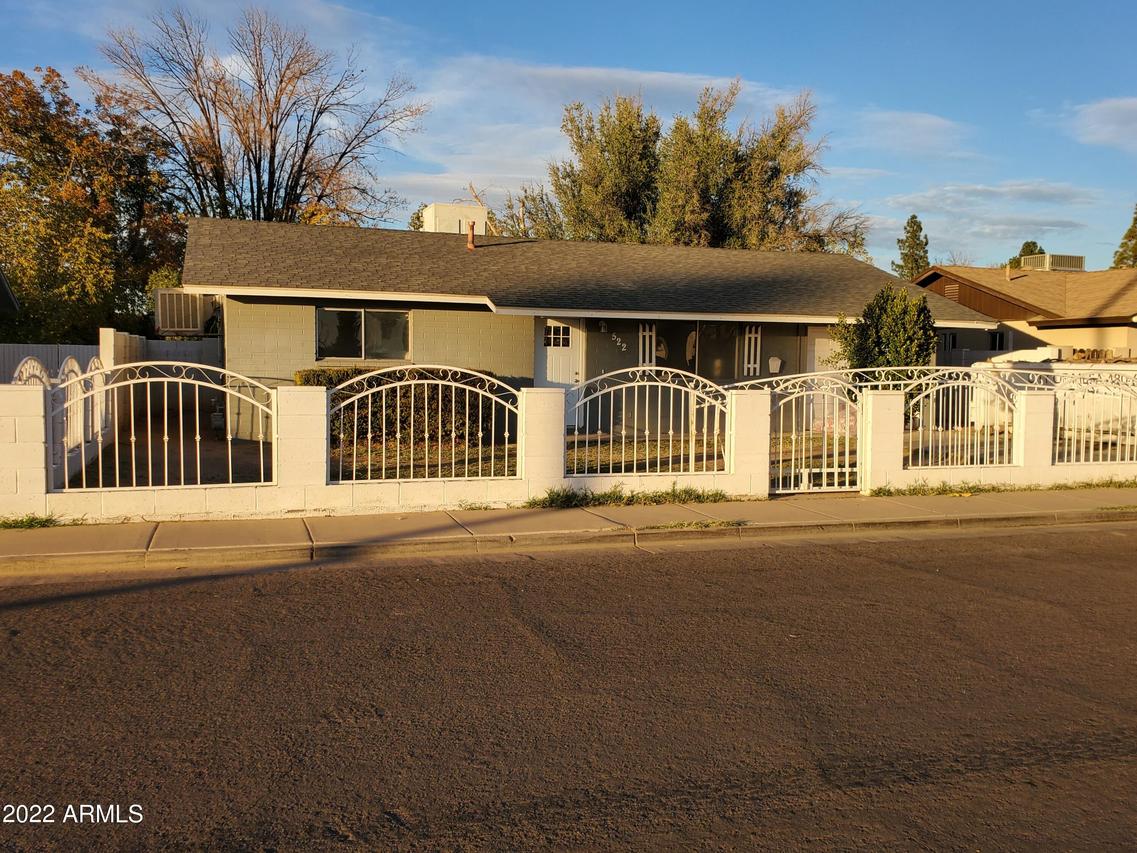 522 E 11th Ave., Mesa, AZ 85204