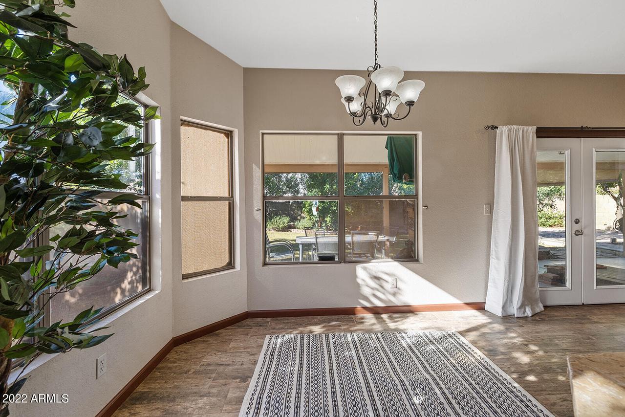 15816 N 38th Way, Phoenix, AZ 85032