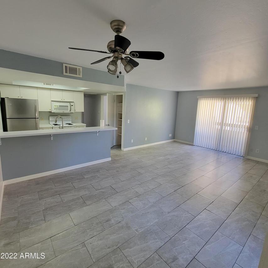 8820 N 8th St. #204, Phoenix, AZ 85020
