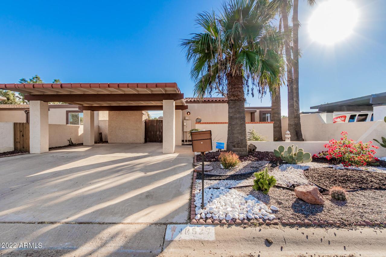 10527 W Heatherbrae Dr., Phoenix, AZ 85037