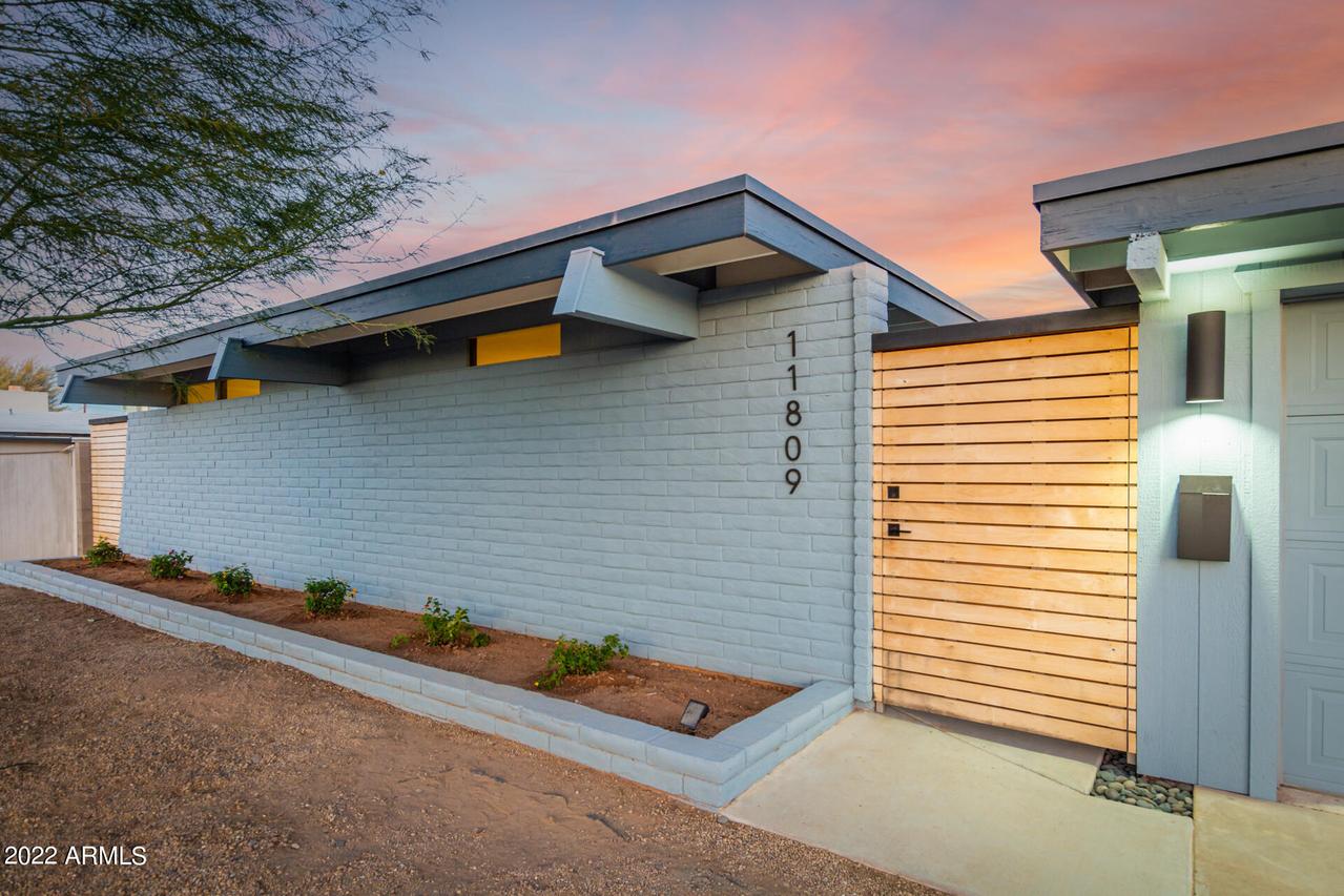 11809 N 36th St., Phoenix, AZ 85028