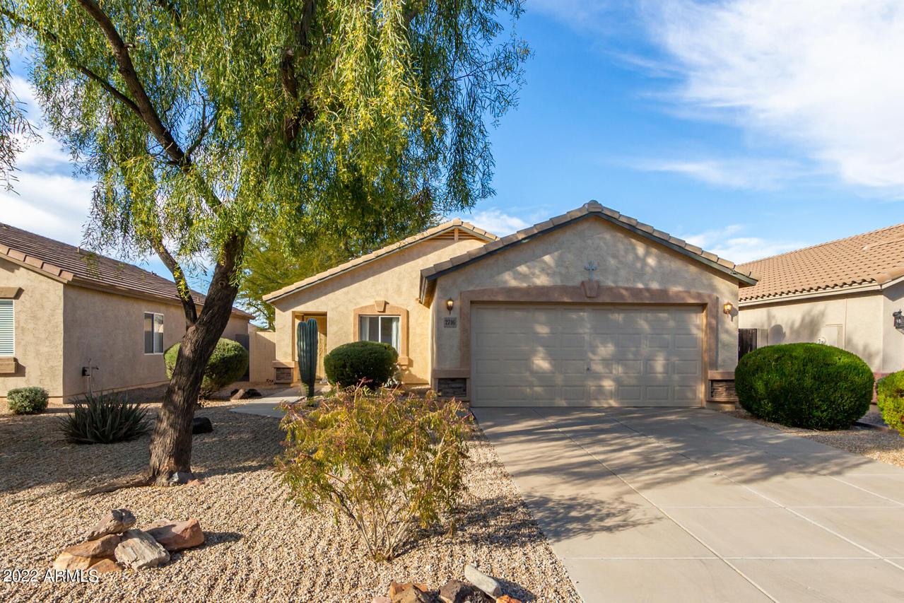 2716 E Bagdad Rd., San Tan Valley, AZ 85143