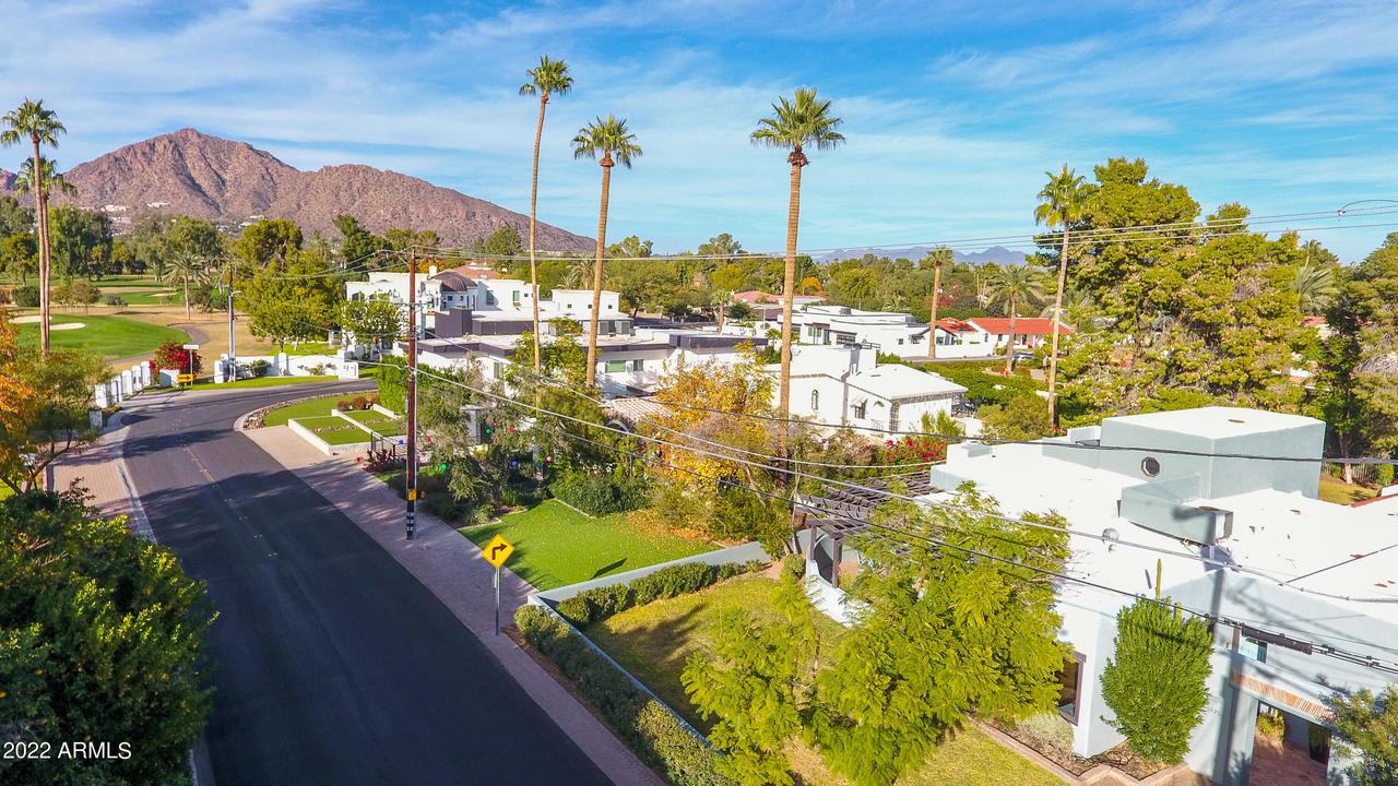 5975 E Orange Blossom Ln., Phoenix, AZ 85018