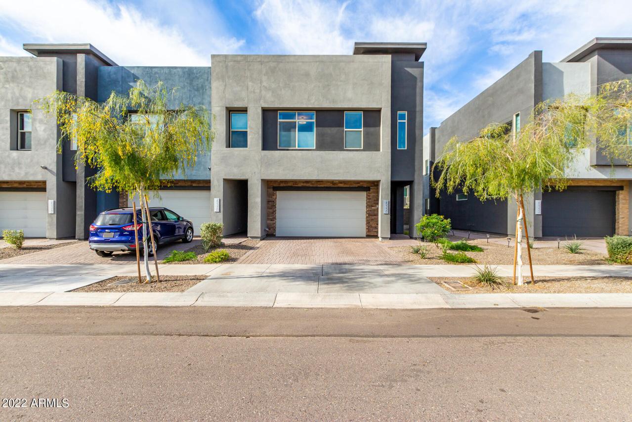 25330 N 19th Dr., Phoenix, AZ 85085