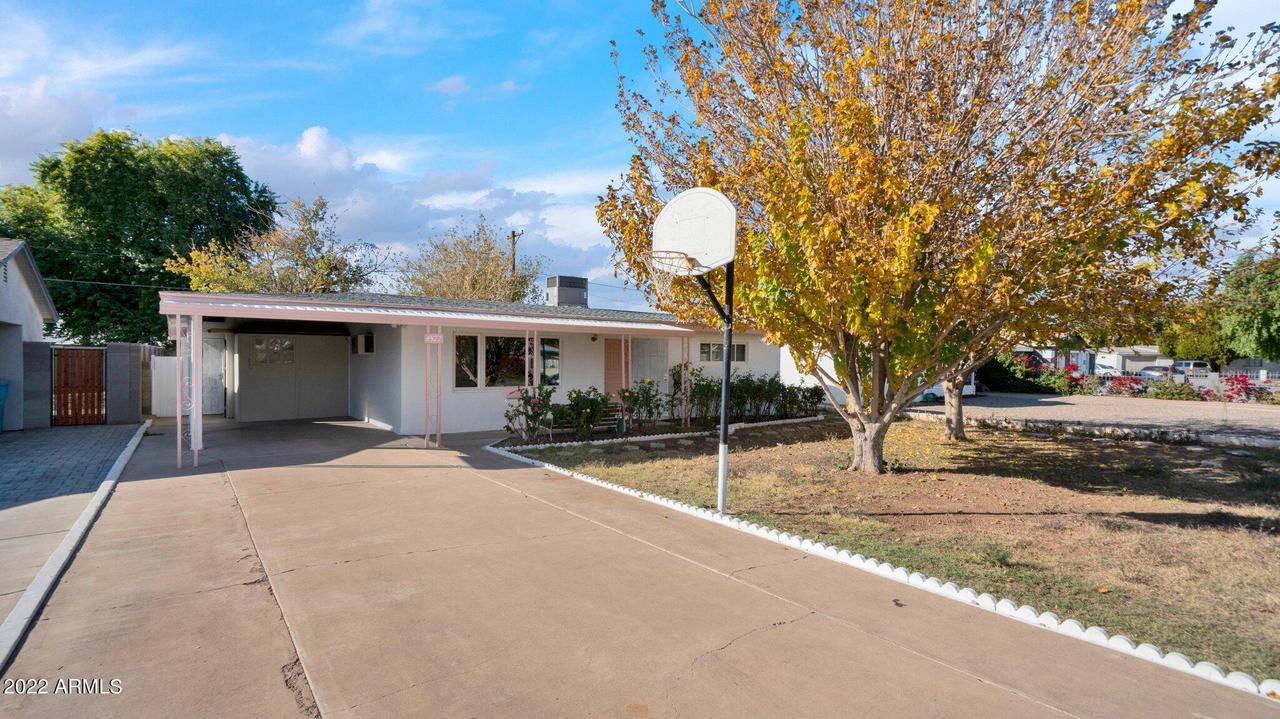 4522 N 18th Ave., Phoenix, AZ 85015