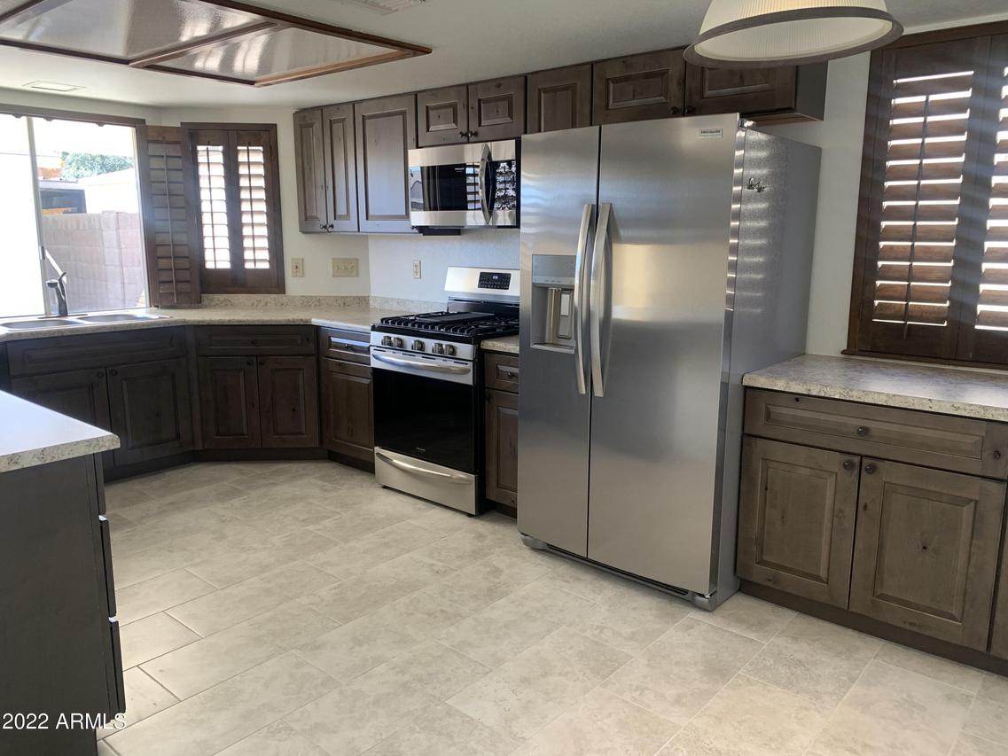 10613 W Griswold Rd., Peoria, AZ 85345