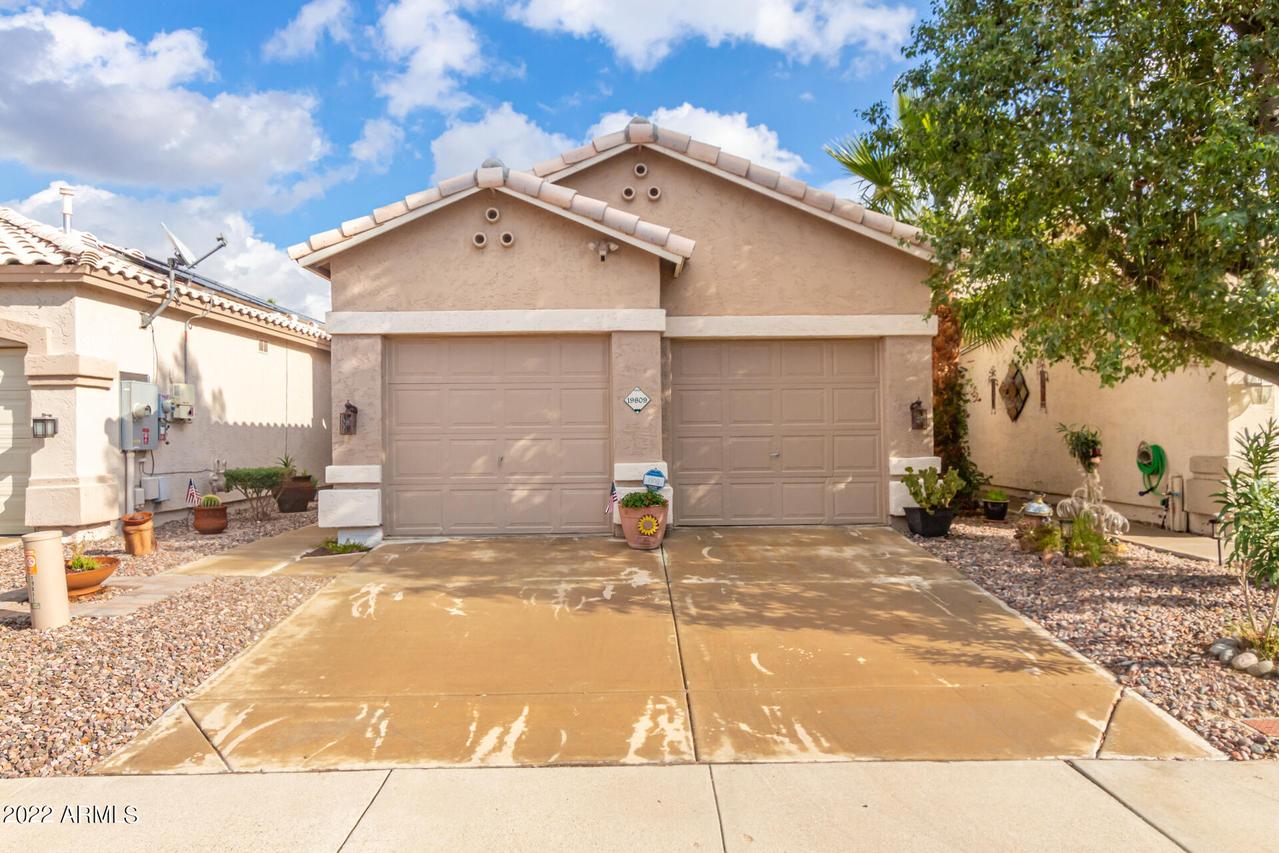 19809 N 49th Ave., Glendale, AZ 85308