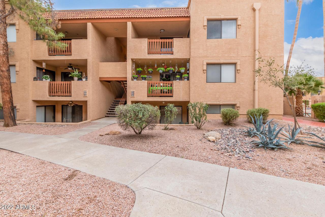 3031 N Civic Center Plz. #331, Scottsdale, AZ 85251