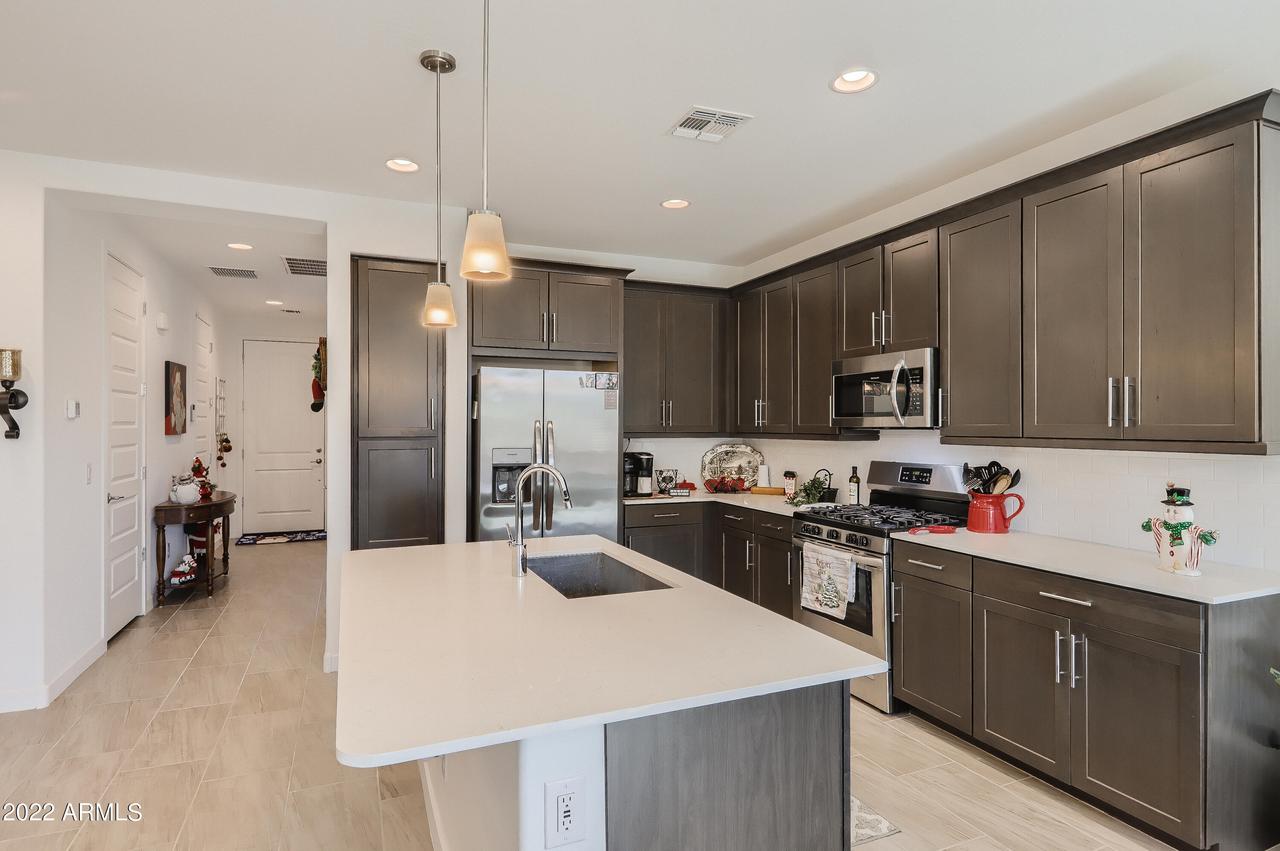 24835 N 171st Ln., Surprise, AZ 85387