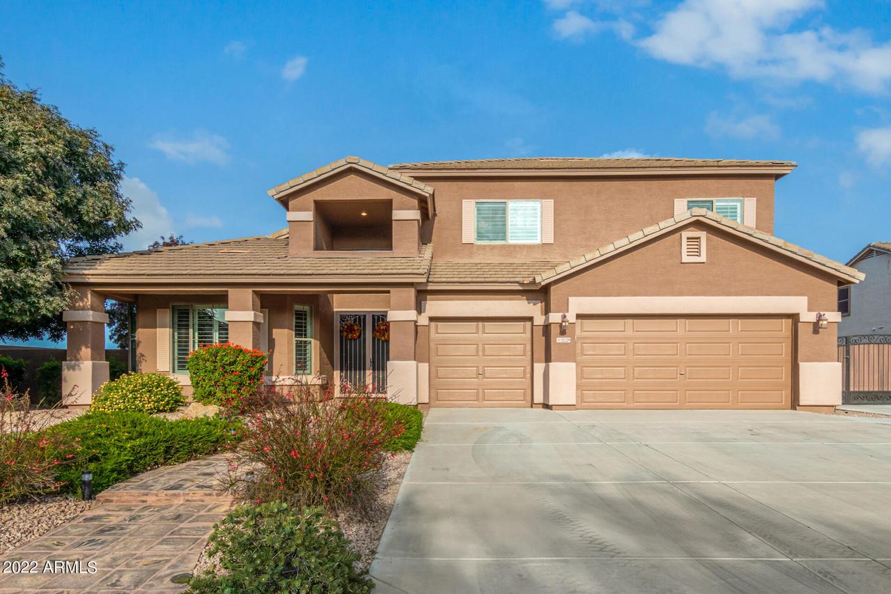 32229 N Caspian Way, San Tan Valley, AZ 85143