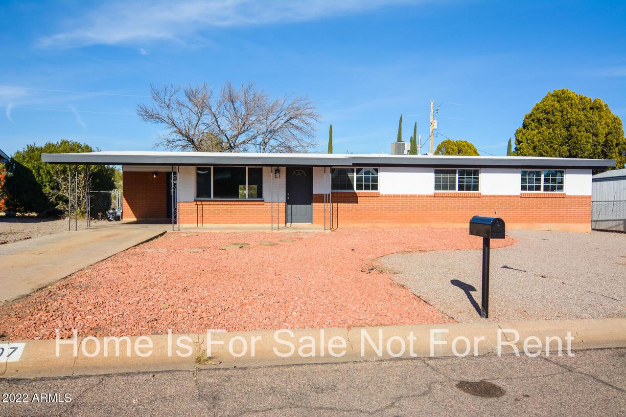 1397 Andrea Dr., Sierra Vista, AZ 85635