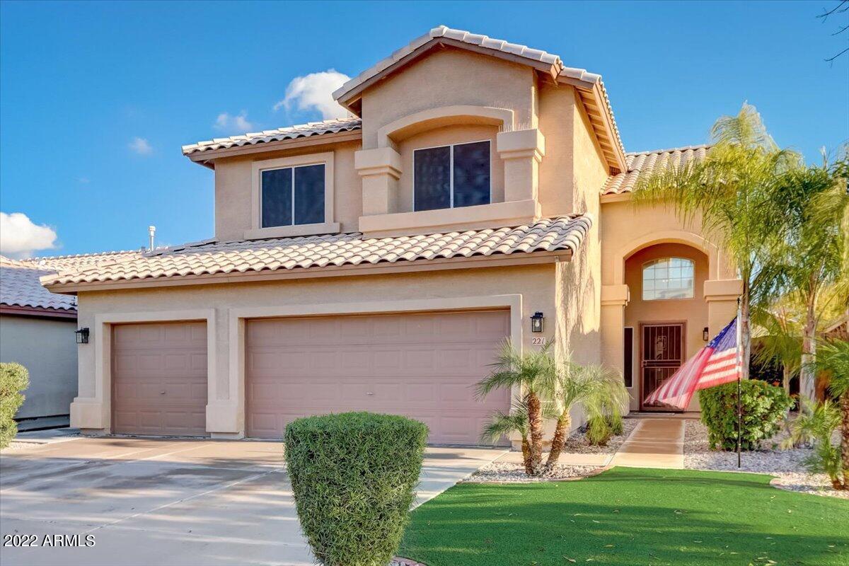 221 E Devon Dr., Gilbert, AZ 85296