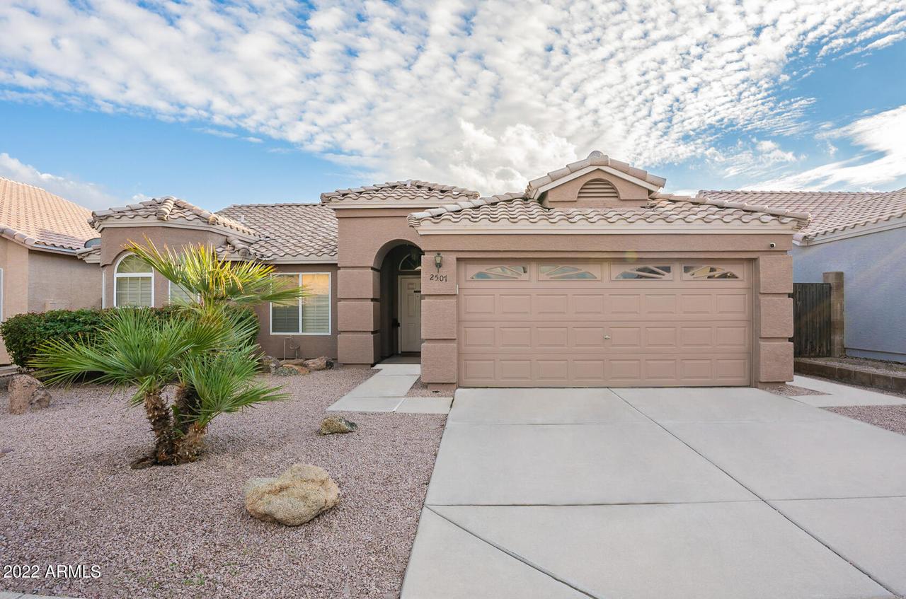 2507 E Taro Ln., Phoenix, AZ 85050