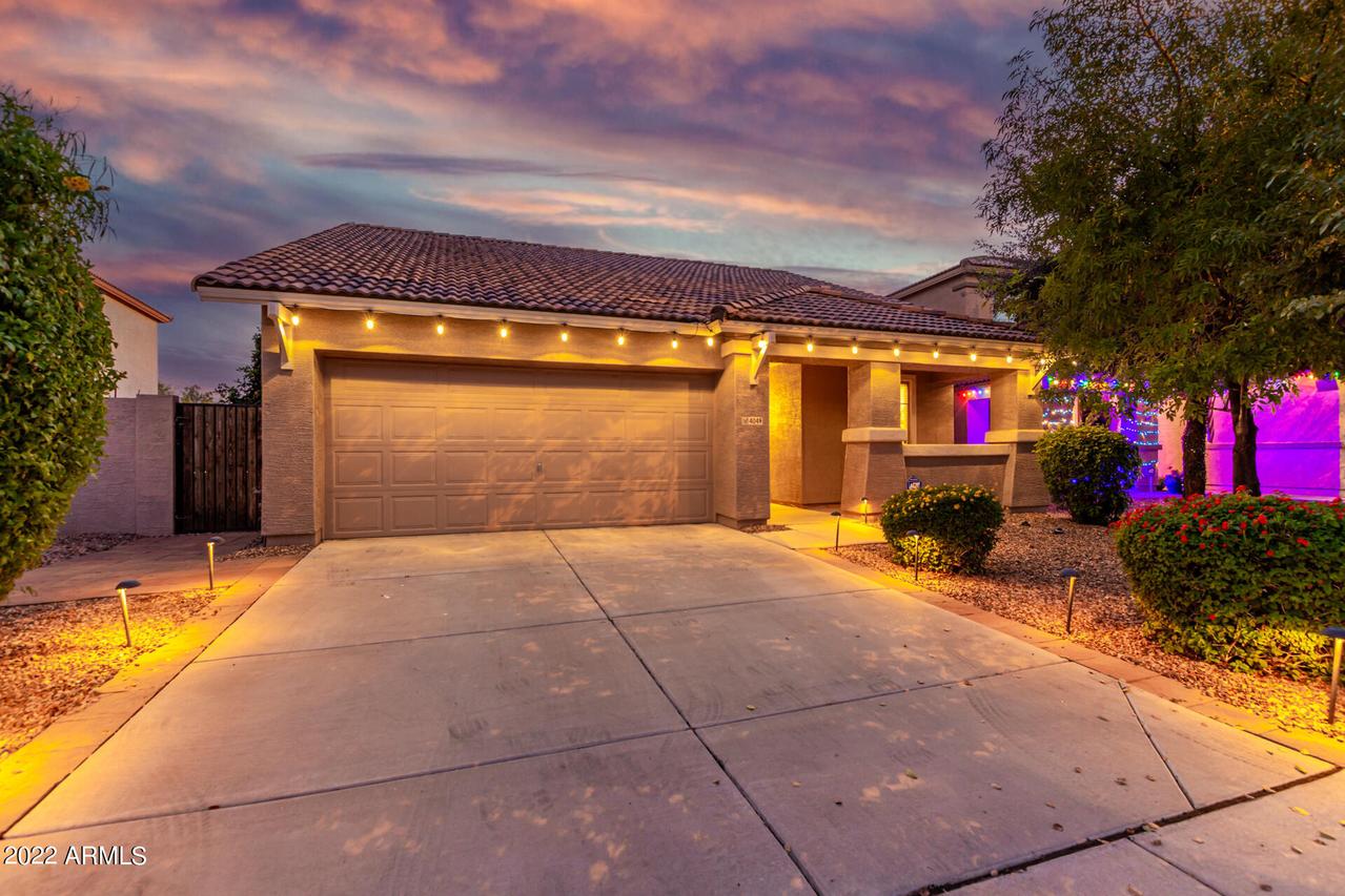 4049 E Maplewood St., Gilbert, AZ 85297