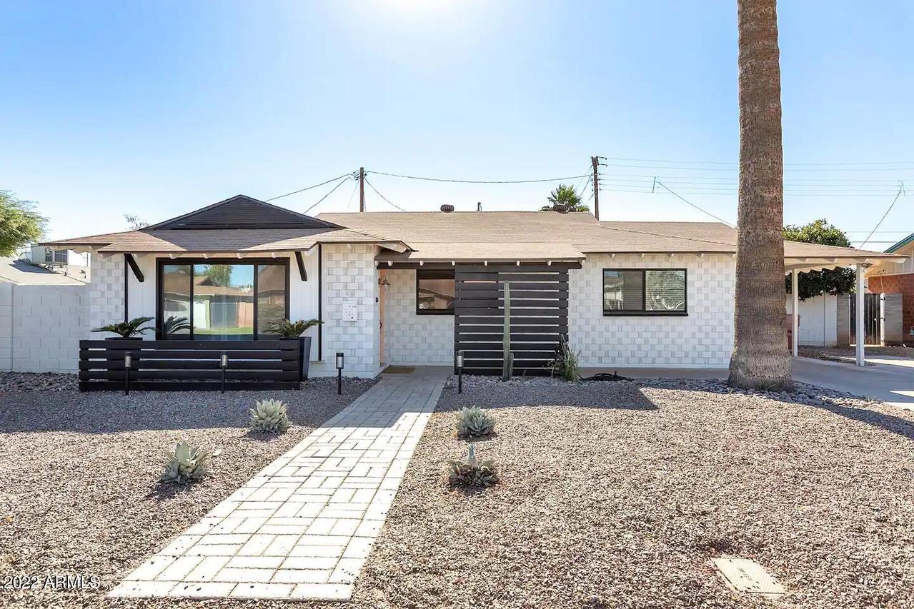 8225 E Piccadilly Rd., Scottsdale, AZ 85251