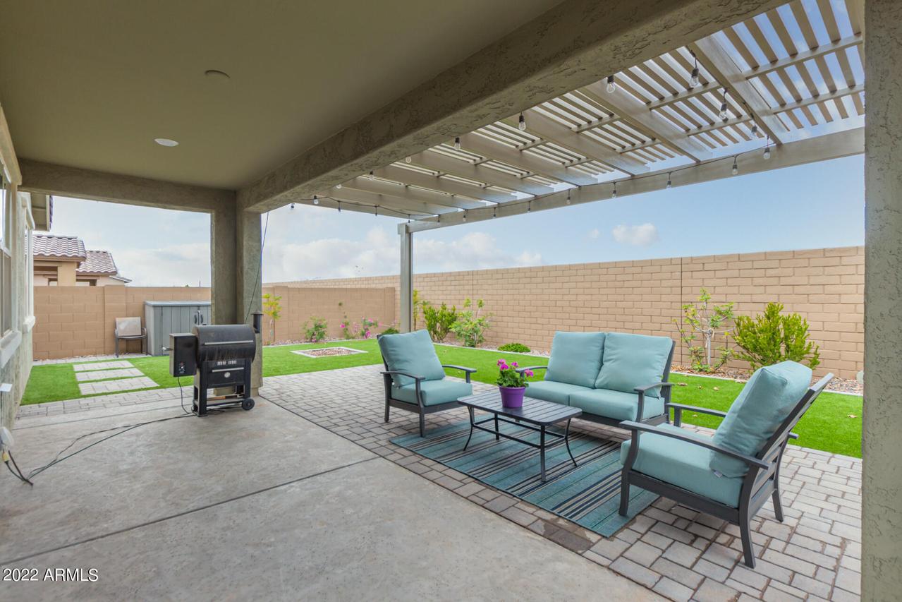 9728 E Red Giant Dr., Mesa, AZ 85212