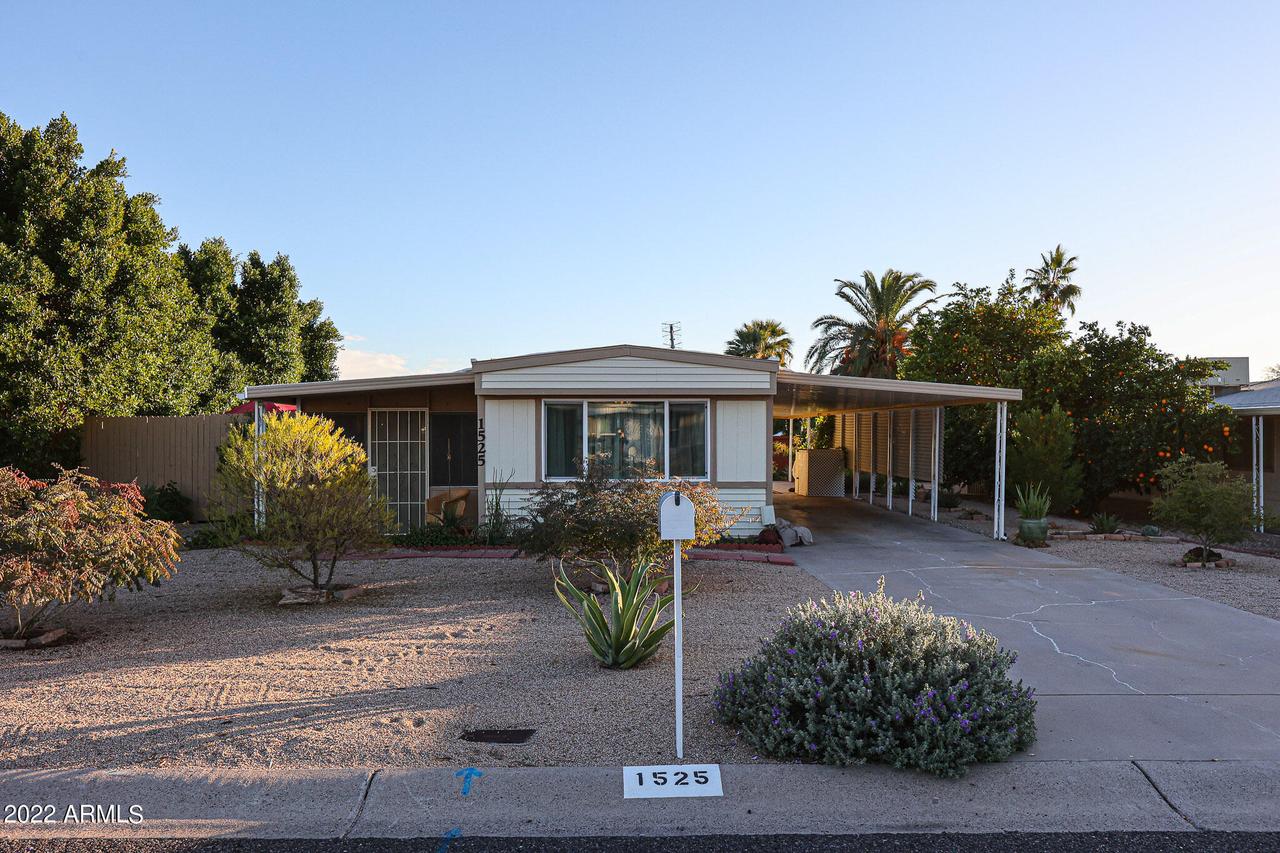 1525 E Helena Dr., Phoenix, AZ 85022