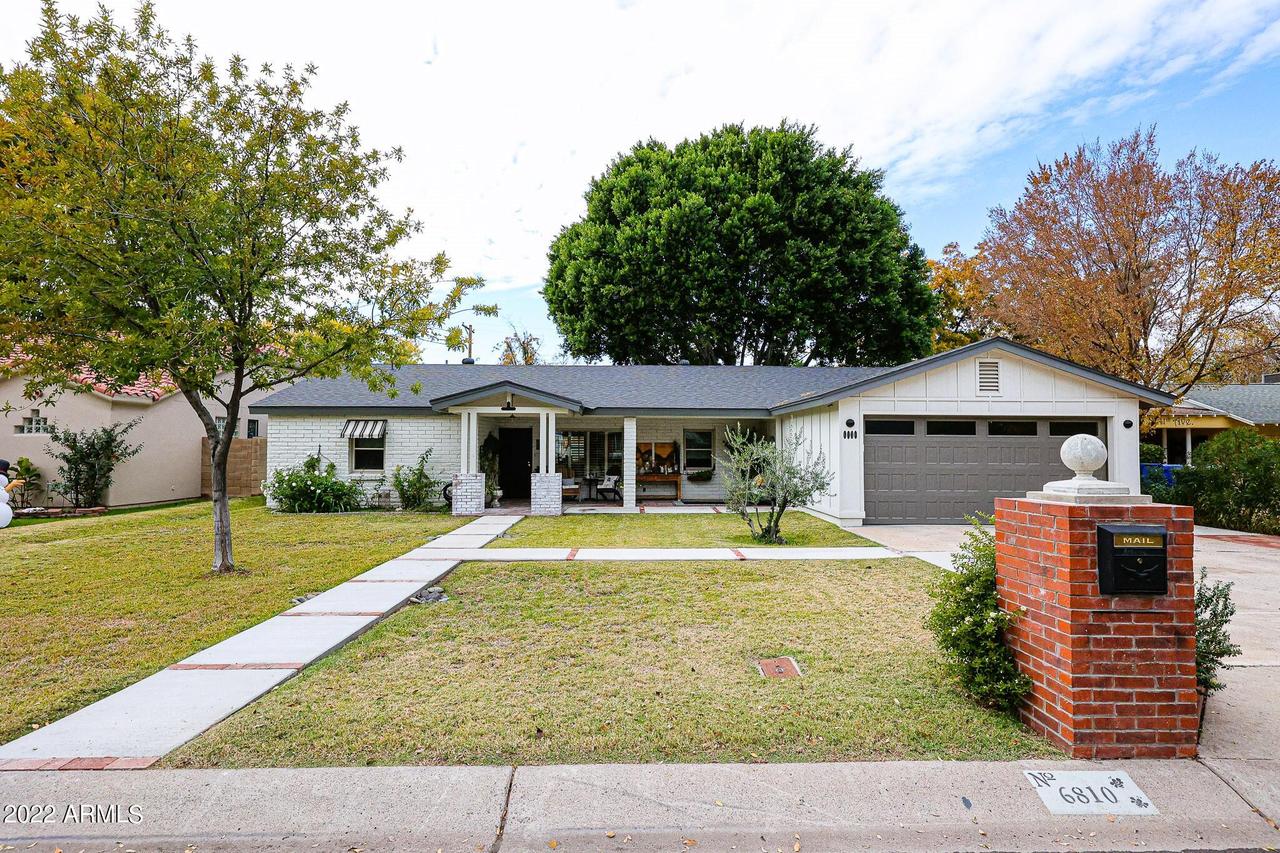 6810 N 11th Ave., Phoenix, AZ 85013