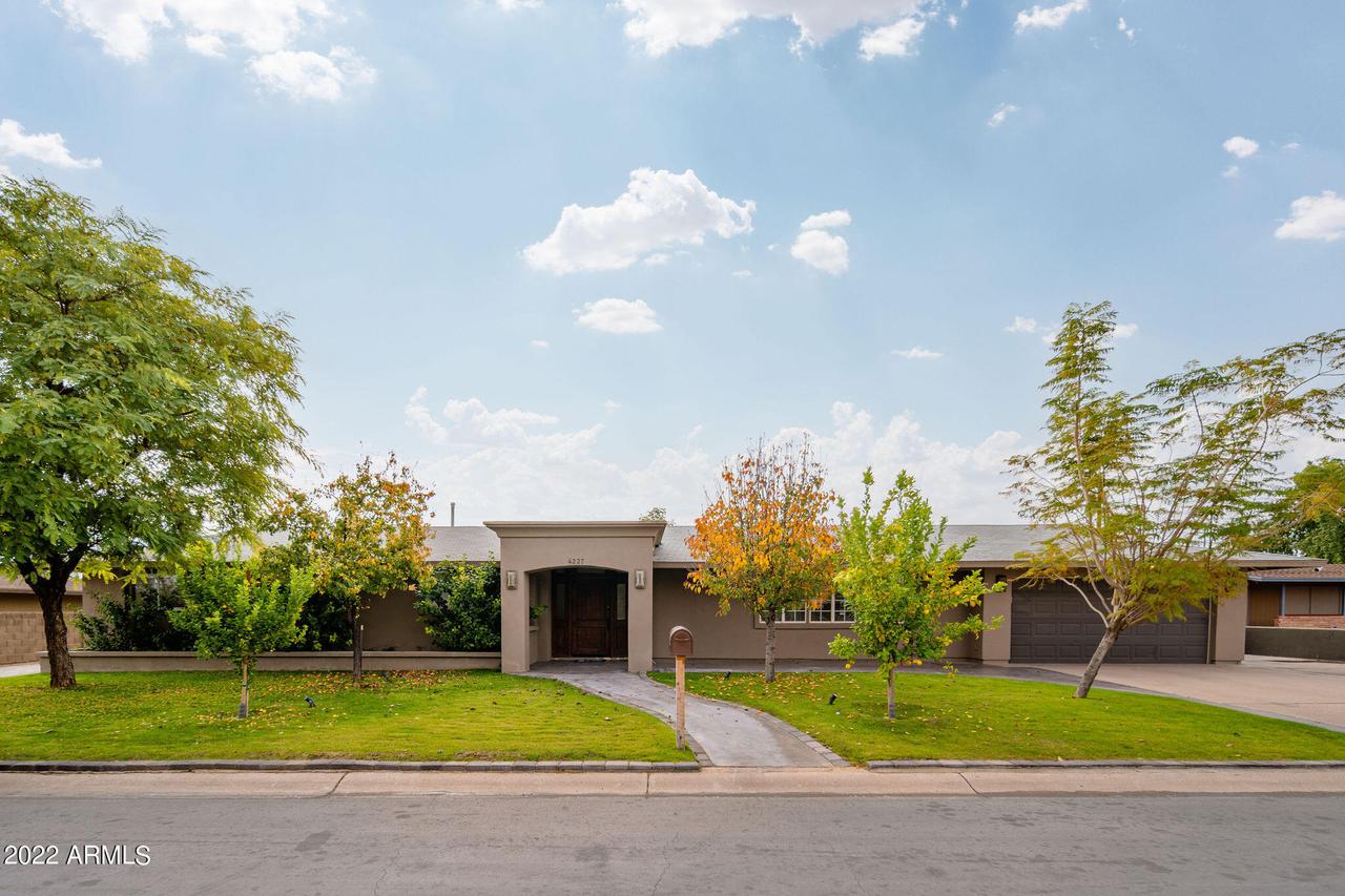 4227 E Becker Ln., Phoenix, AZ 85028