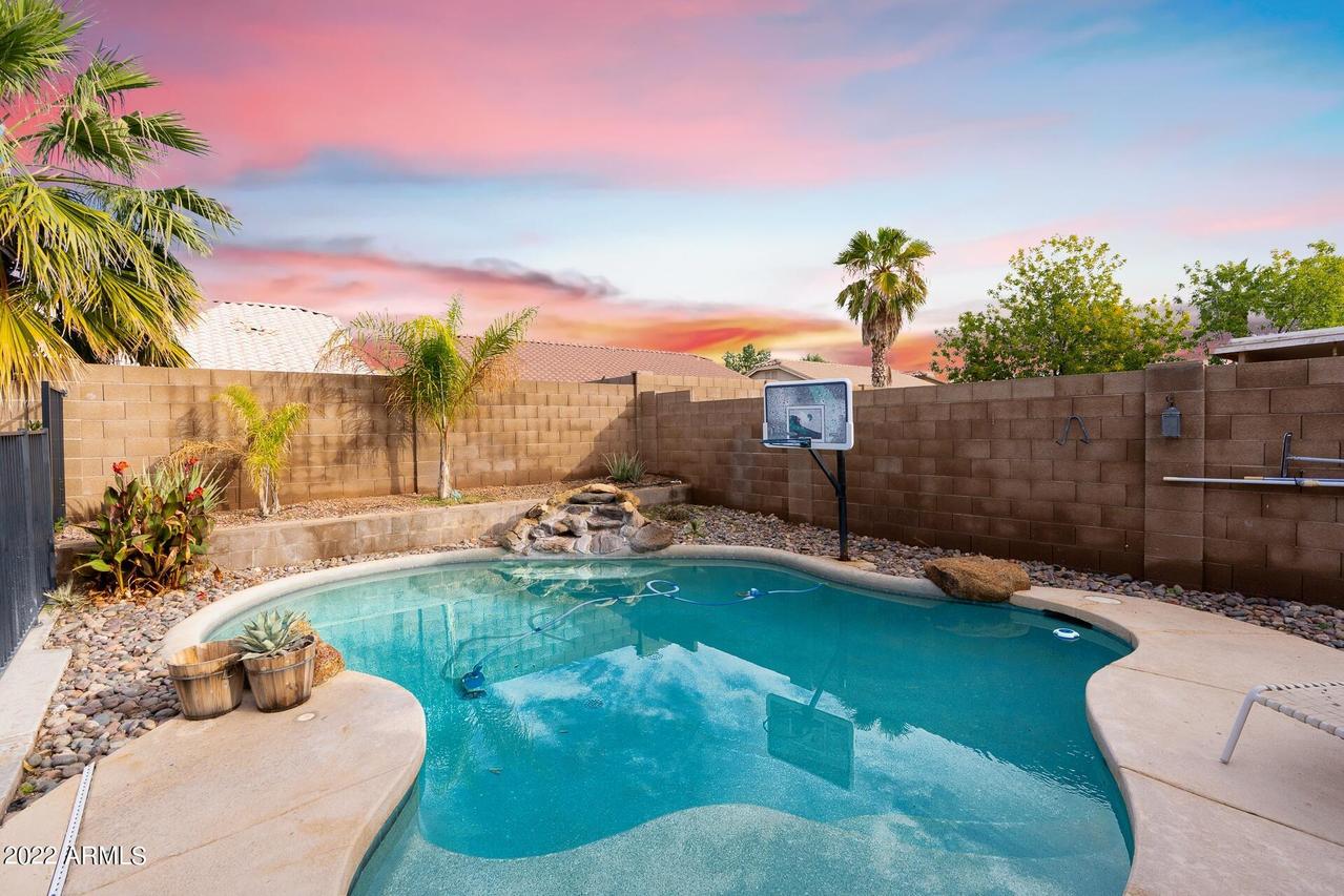 11018 E Diamond Ave., Mesa, AZ 85208